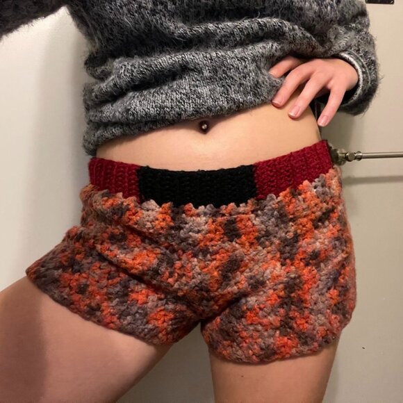 Crochet Mini ShortsHandmade - size medium fit.... - Picture 1 of 2